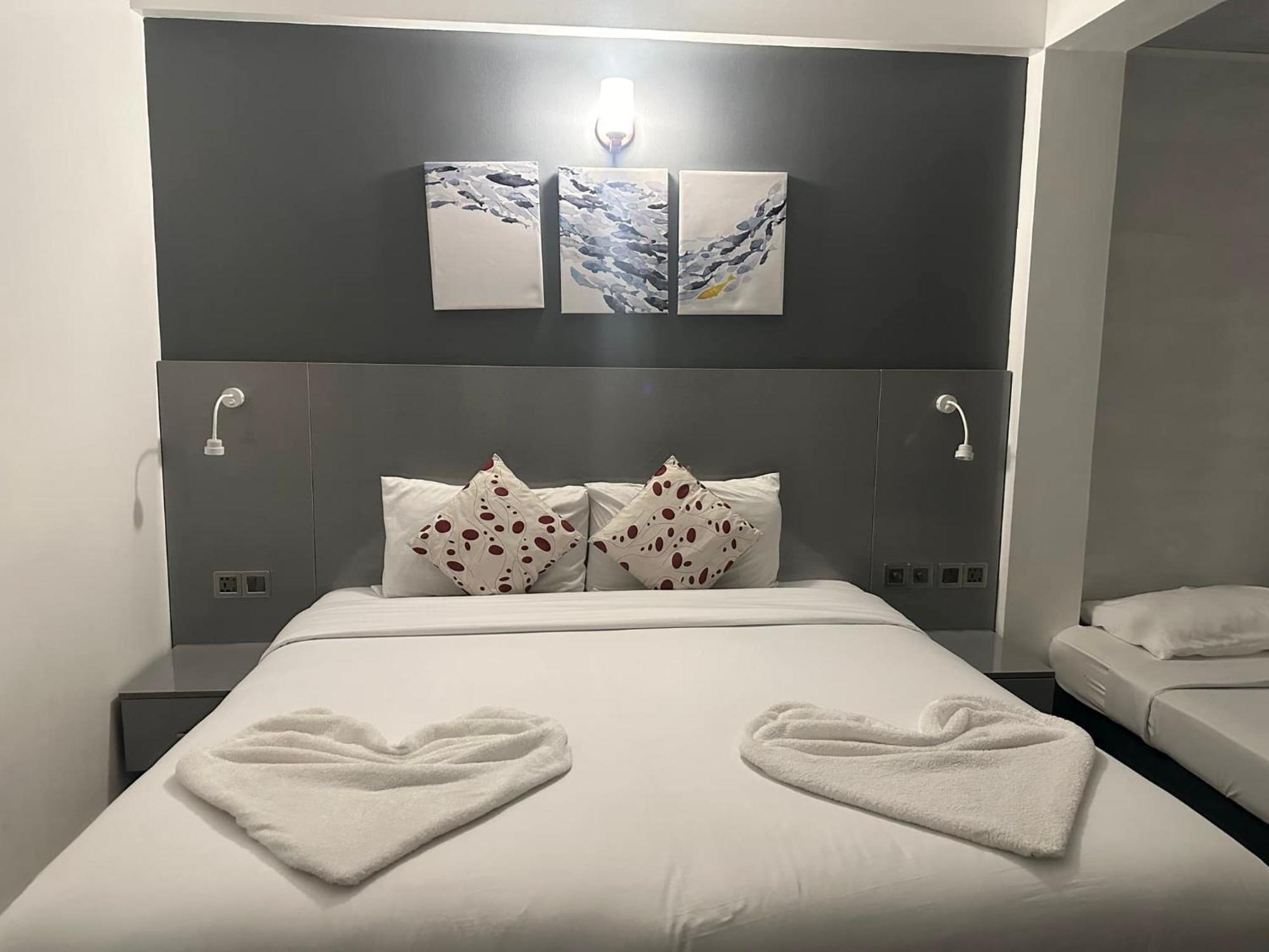 The G Ten Holiday Inn フルマーレ エクステリア 写真